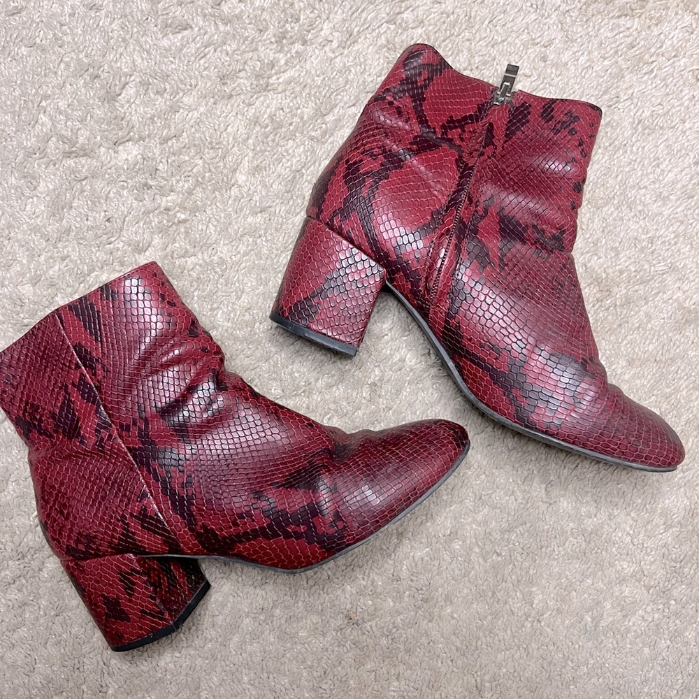 Urban Outfitters Ankle Booties